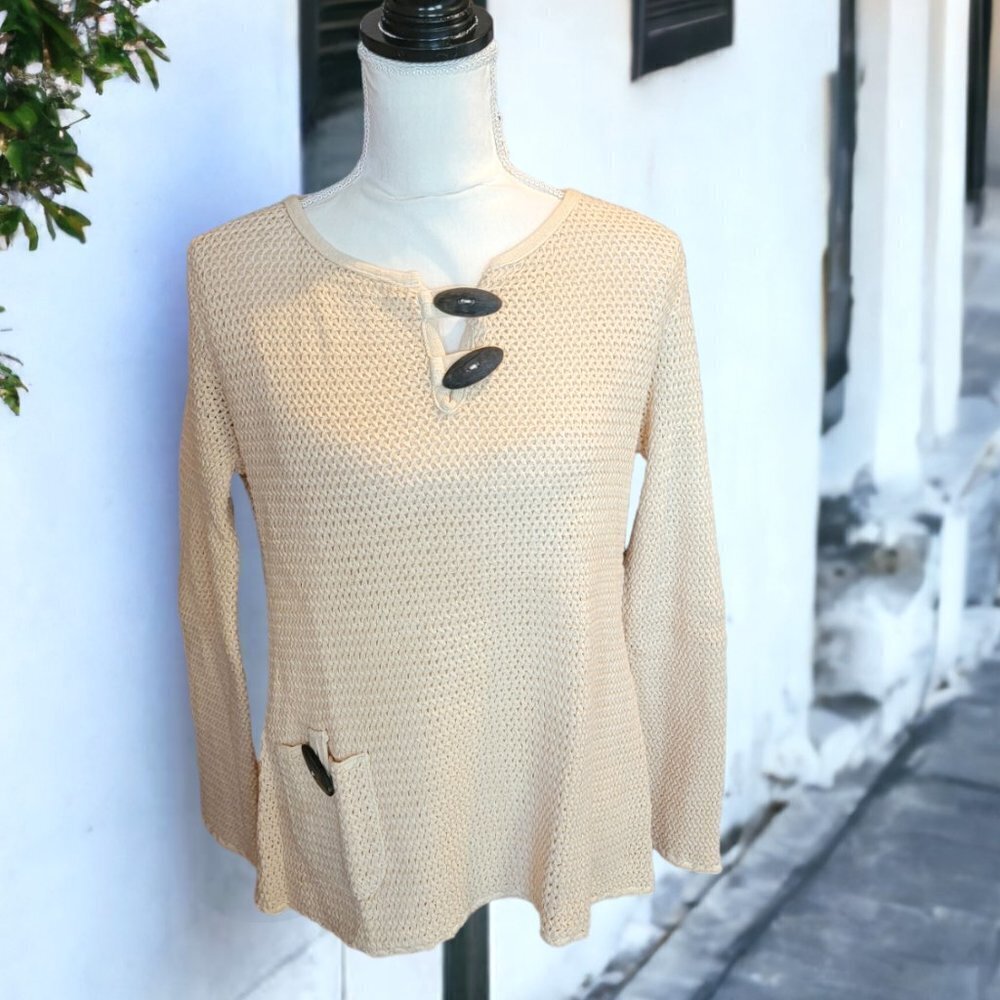 Willow Beige Boho Pullover Open Weave Sweater with Wood Closures Size Small…
